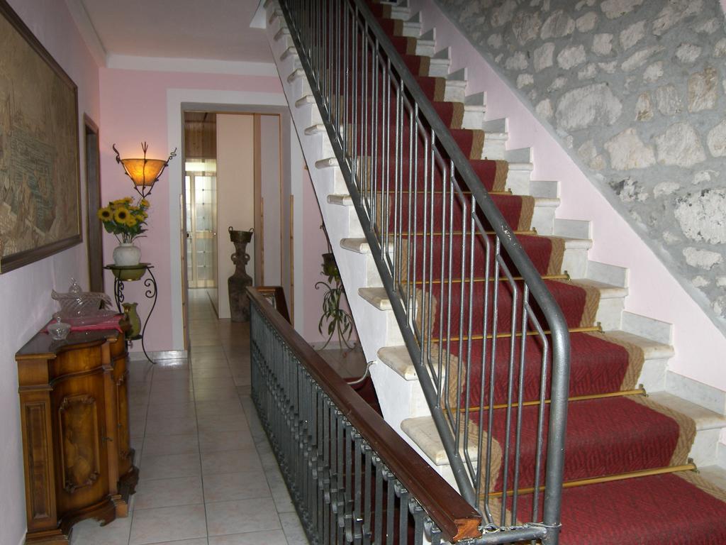 Albergo Elisa Comano  Exterior photo