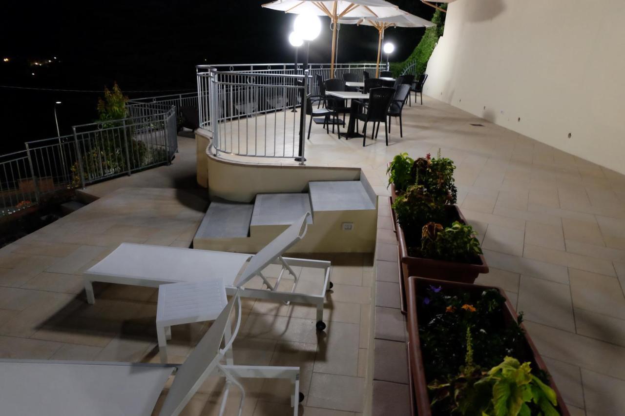 Albergo Elisa Comano  Exterior photo